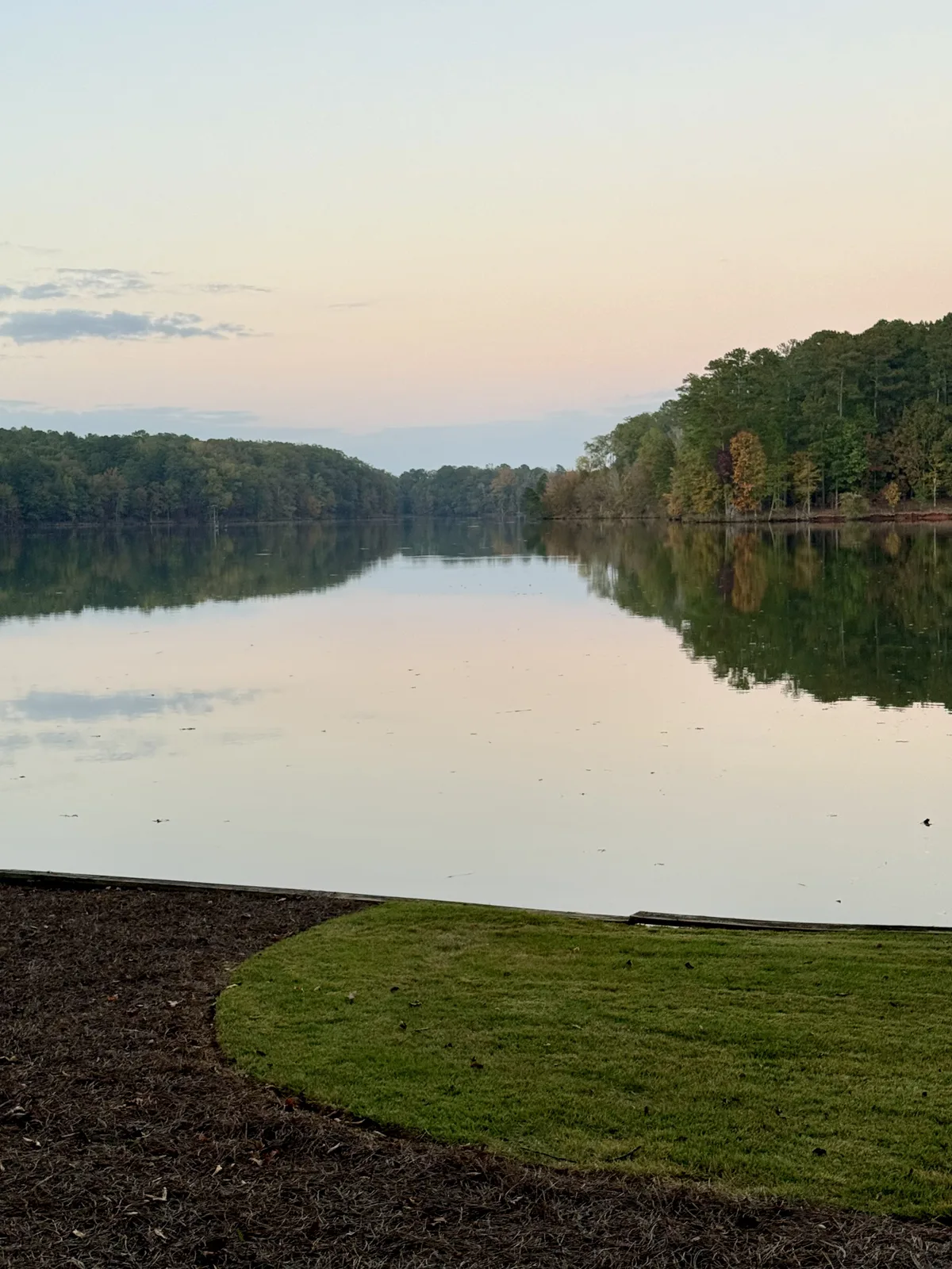 Calm pastel evening on Lake Oconee